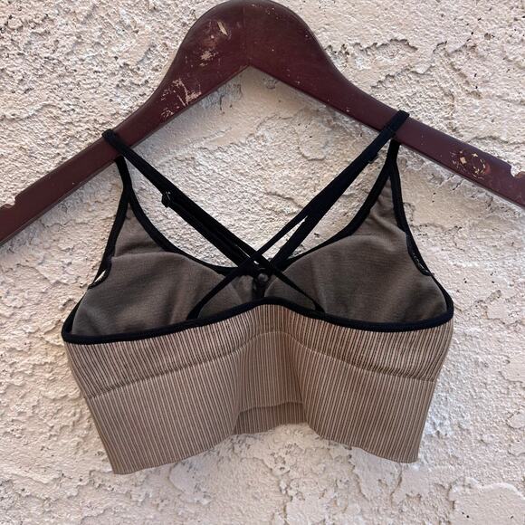 Good American Seamless Ribbed Bra Size 1/2 (XS/S) - Picture 4 of 5